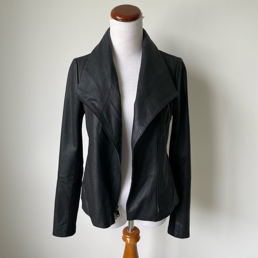 Vince Black Leather Moto Jacket Small Asymmetrical Zip Knit Trim Biker Fall Edgy
